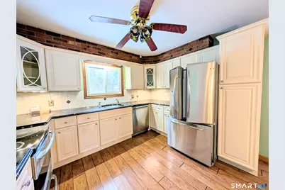 3 Frisbie Street, New Fairfield, CT 06812 - Photo 14