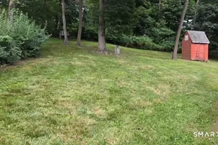 3 Frisbie St, New Fairfield, CT 06812 - Photo 6