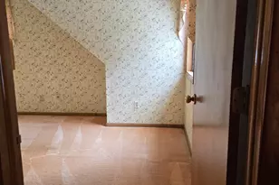 210 Treadwell St, Hamden, CT 06517 - Photo 10