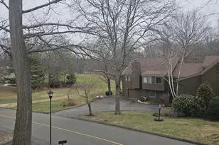 86 S Trail, Stratford, CT 06614 - Photo 4