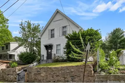 7 Swan Avenue, Norwich, CT 06360 - Photo 2