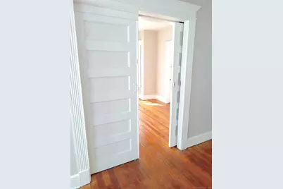 121 Lounsbury Street, Waterbury, CT 06706 - Photo 6