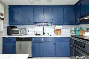 101 Hawkins St, Derby, CT 06418 - Photo 10