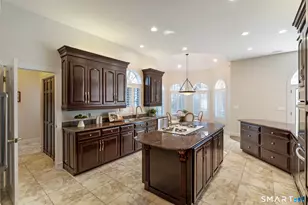 13 Chatsworth Pl, Farmington, CT 06032 - Photo 18