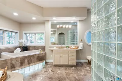 13 Chatsworth Place, Farmington, CT 06032 - Photo 24