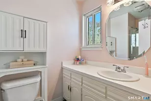 71 Aiken St, Norwalk, CT 06851 - Photo 24