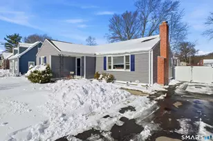 140 Dowd St, Newington, CT 06111 - Photo 2