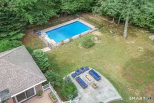 69 Forest Glen Dr, Woodbridge, CT 06525 - Photo 2