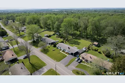 31 Sharren Lane, Enfield, CT 06082 - Photo 6