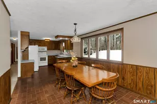 31 Sharren Ln, Enfield, CT 06082 - Photo 12