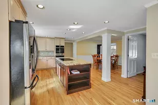 36 Clifdon Dr, Simsbury, CT 06070 - Photo 12