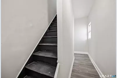 465 Washington Avenue, Waterbury, CT 06708 - Photo 14