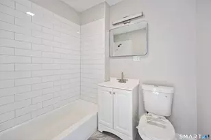 465 Washington Ave, Waterbury, CT 06708 - Photo 24