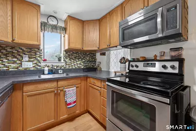 59 Trolley Crossing Lane #59, Middletown, CT 06457 - Photo 2