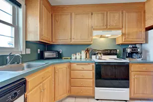 962 S Main St, Southington, CT 06479 - Photo 6