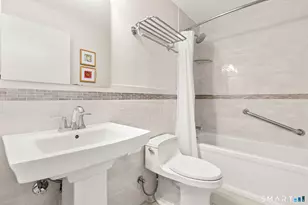 11 Ledgebrook Dr, Norwalk, CT 06854 - Photo 20