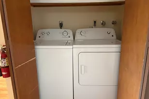 2059 Boston Ave, Bridgeport, CT 06610 - Photo 8