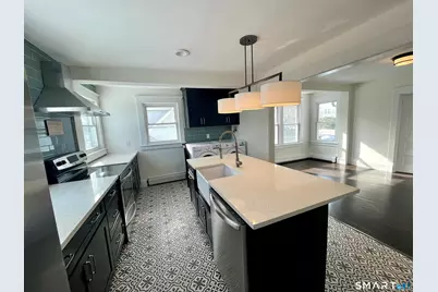 29 Washington Avenue #B, Danbury, CT 06810 - Photo 2