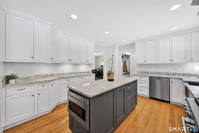 12 The Glade, Simsbury, CT 06070 - Photo 10