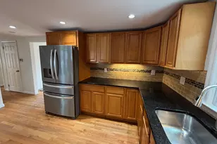 24 Deepwood Ln, Norwalk, CT 06854 - Photo 4