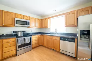 83 Essex Ave, Waterbury, CT 06704 - Photo 10