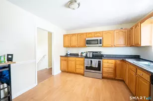 83 Essex Ave, Waterbury, CT 06704 - Photo 28