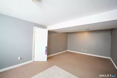 83 Essex Avenue, Waterbury, CT 06704 - Photo 18