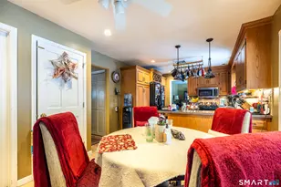 34 Bagburn Rd, Monroe, CT 06468 - Photo 6