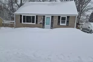 27 Checkerberry Ln, Glastonbury, CT 06033 - Photo 2