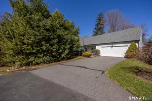 25 Stonegate Cir, Cheshire, CT 06410 - Photo 34