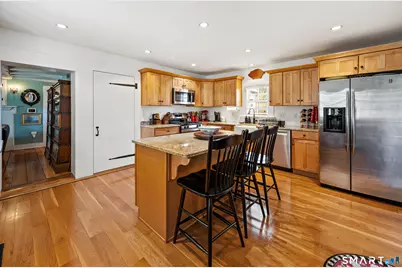 25 Stonegate Circle, Cheshire, CT 06410 - Photo 8