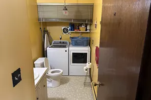 33 Sky View Cir, Hamden, CT 06514 - Photo 18