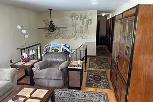 33 Sky View Cir, Hamden, CT 06514 - Photo 8