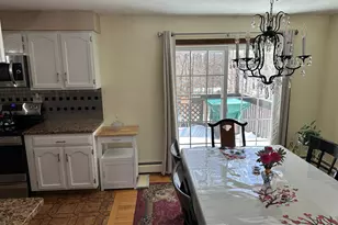 33 Sky View Cir, Hamden, CT 06514 - Photo 12