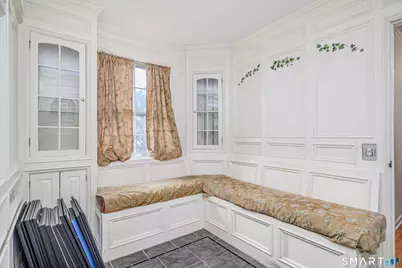 8 Crest Road, Danbury, CT 06811 - Photo 18