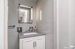 8 Crest Rd, Danbury, CT 06811 - Photo 20