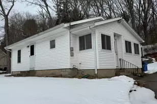 25 Wawecus Hill Rd, Norwich, CT 06360 - Photo 1