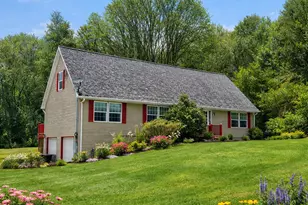 133 White Deer Rocks Rd, Woodbury, CT 06798 - Photo 2