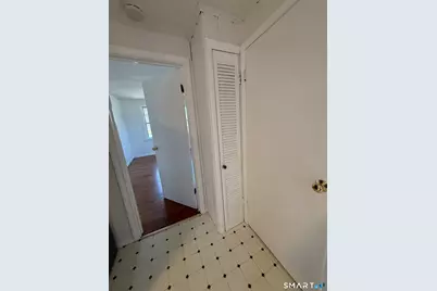 29 North Hill Road, North Haven, CT 06473 - Photo 2