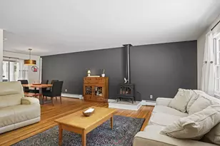 16 Deepdene Rd, Trumbull, CT 06611 - Photo 4
