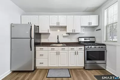 28 Garden Drive #APT J, Manchester, CT 06040 - Photo 8