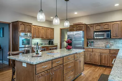 32 Sail Harbour Drive, New Fairfield, CT 06812 - Photo 14