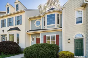 103 Cambridge Cmns, Middletown, CT 06457 - Photo 2