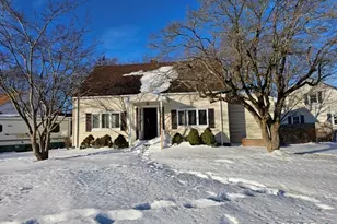 25 Rockwood Rd, Hamden, CT 06514 - Photo 1