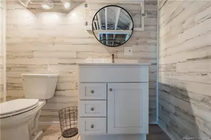 365 Woodbury Rd, Watertown, CT 06795 - Photo 22