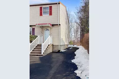 364 Griffin Avenue, Bridgeport, CT 06606 - Photo 4