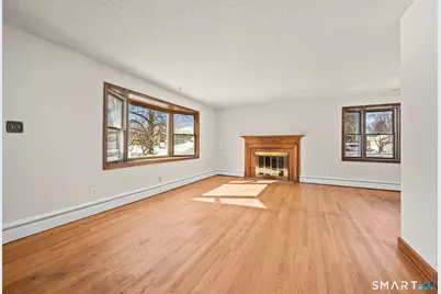 332 Fern Street, West Hartford, CT 06119 - Photo 4