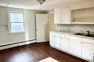 565 E Main St, Middletown, CT 06457 - Photo 10