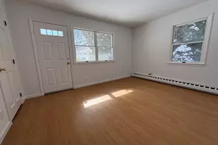 57 Dean St, Stamford, CT 06902 - Photo 2