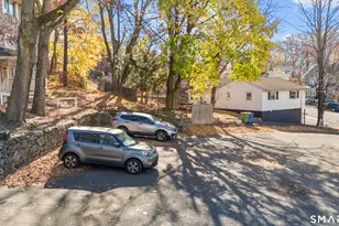 25 Piedmont St, Waterbury, CT 06706 - Photo 10